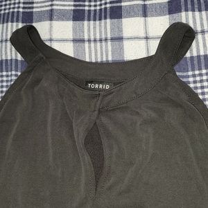 NEW Keyhole halter tank top. Dark gray Size 0 Torrid